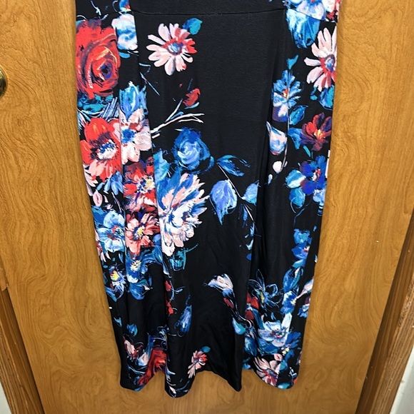 Betsy Johnson dress 12, Black Floral - Picture 6 of 10